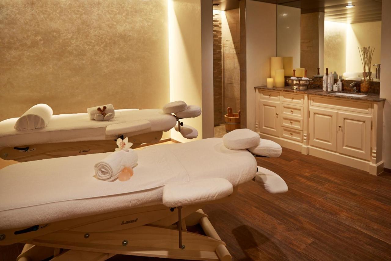 Precise Tale Seehof Davos Buitenkant foto A treatment room at a spa