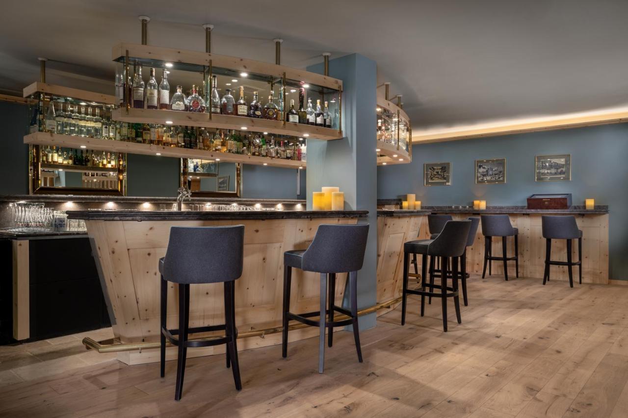 Precise Tale Seehof Davos Buitenkant foto The bar at the Hotel Axelmannstein