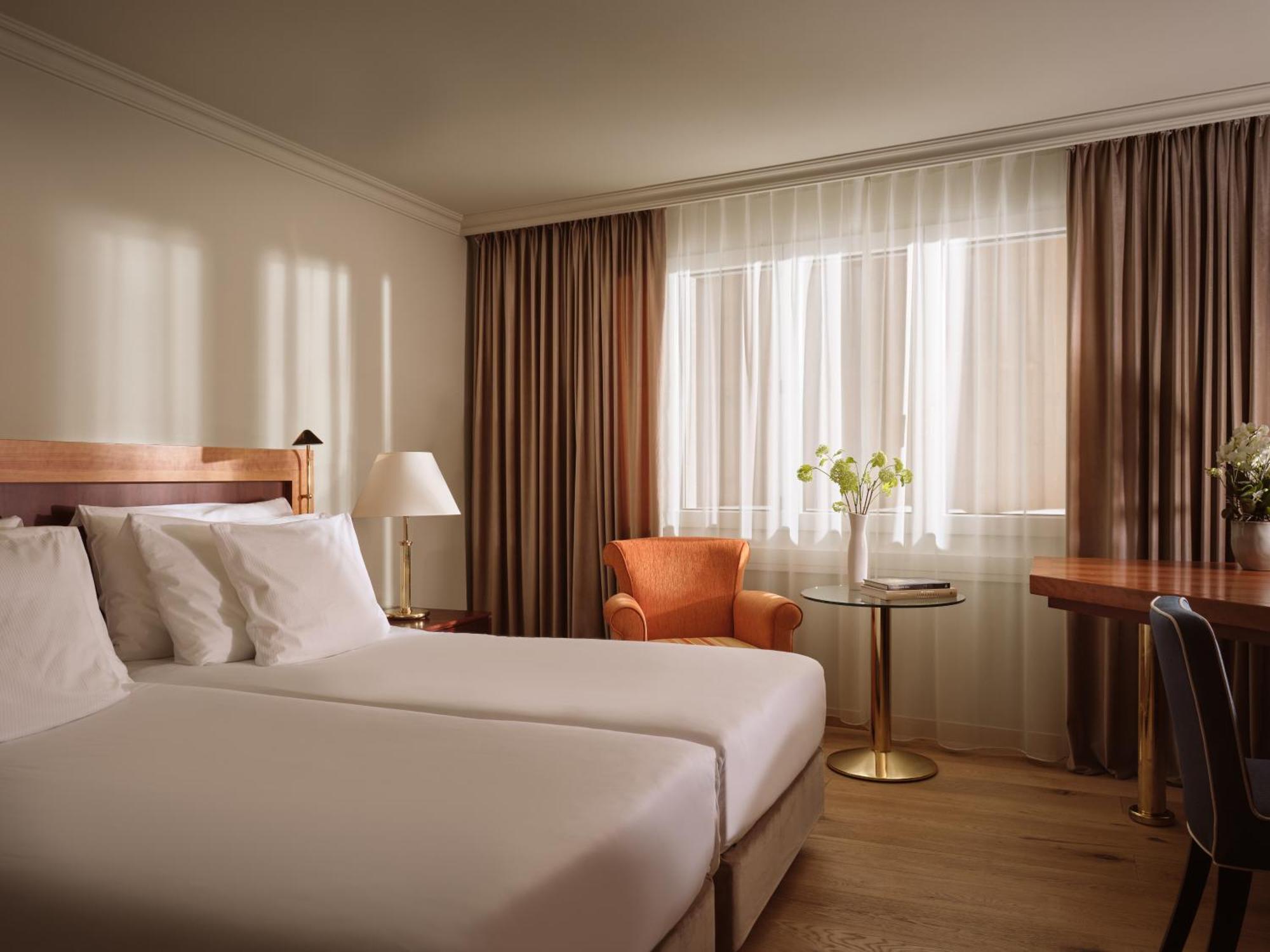 Precise Tale Seehof Davos Buitenkant foto A room at the hotel